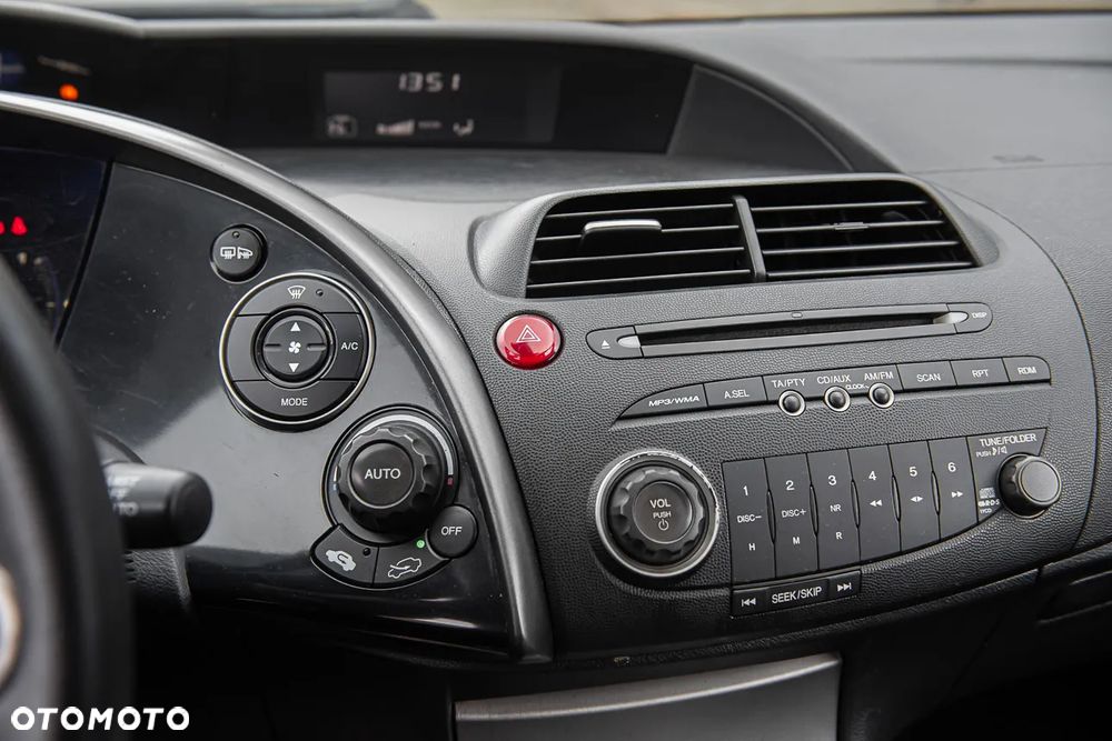 Honda Civic 1.8 Comfort - 21