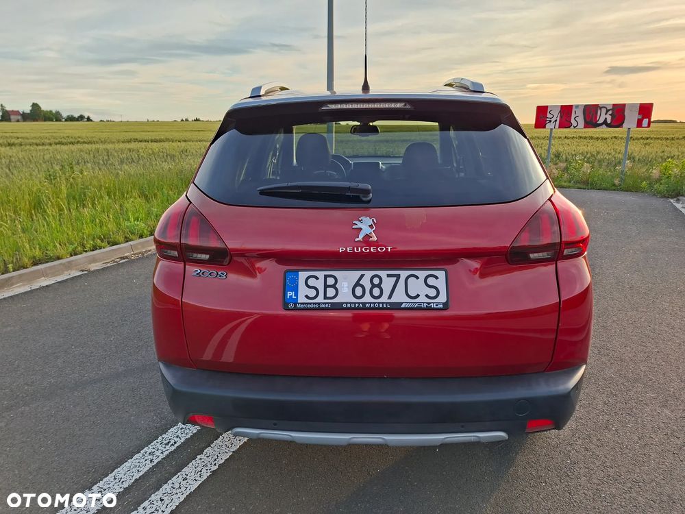 Peugeot 2008 BlueHDi FAP 120 STOP & START Allure - 6