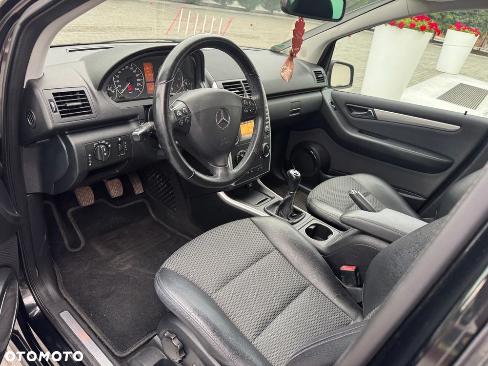 Mercedes-Benz Klasa A 150 BlueEFFICIENCY Avantgarde - 7