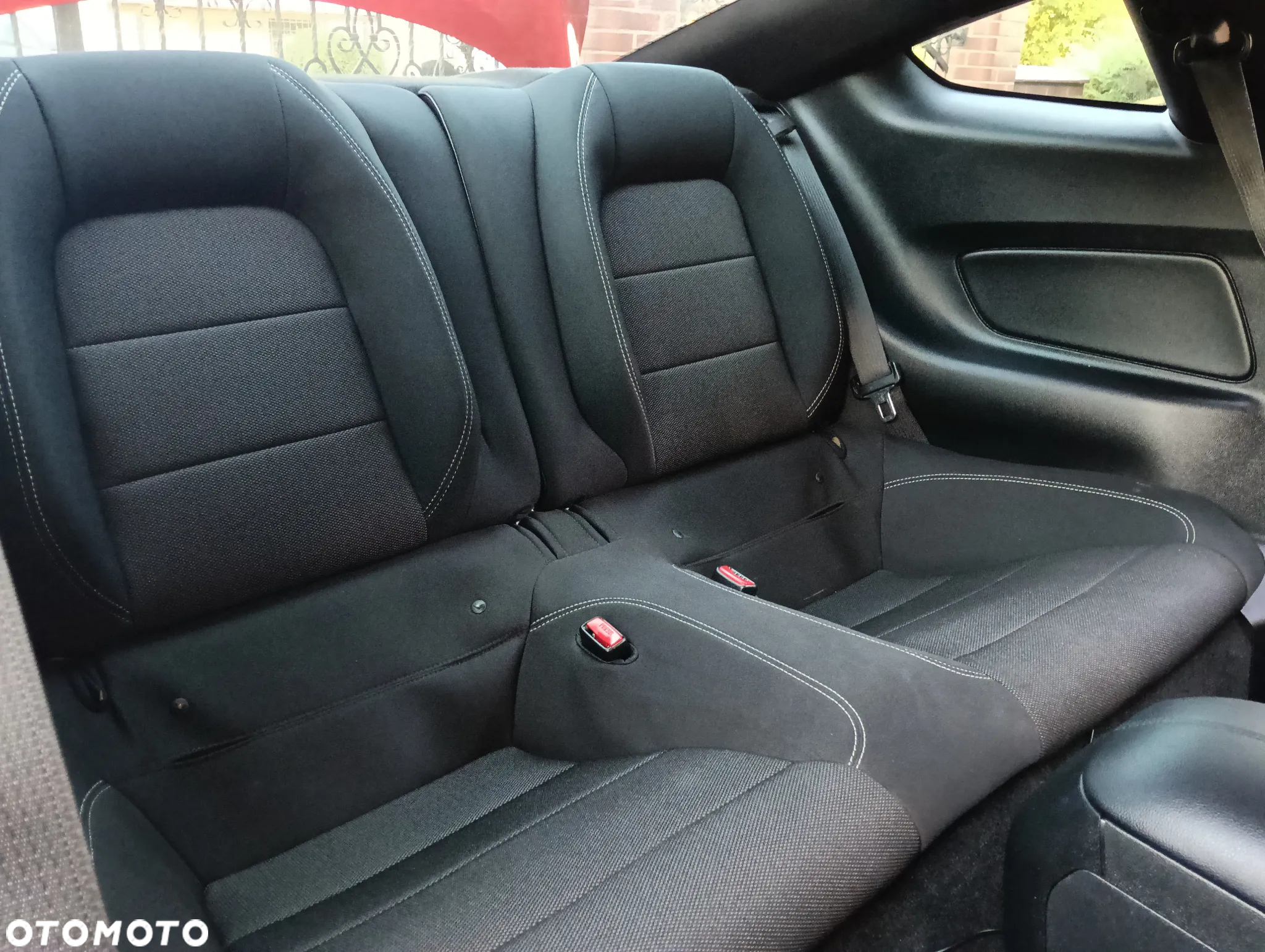 Ford Mustang - 22