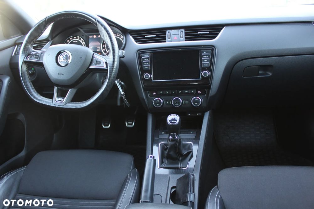 Skoda Octavia 2.0 TDI RS - 12