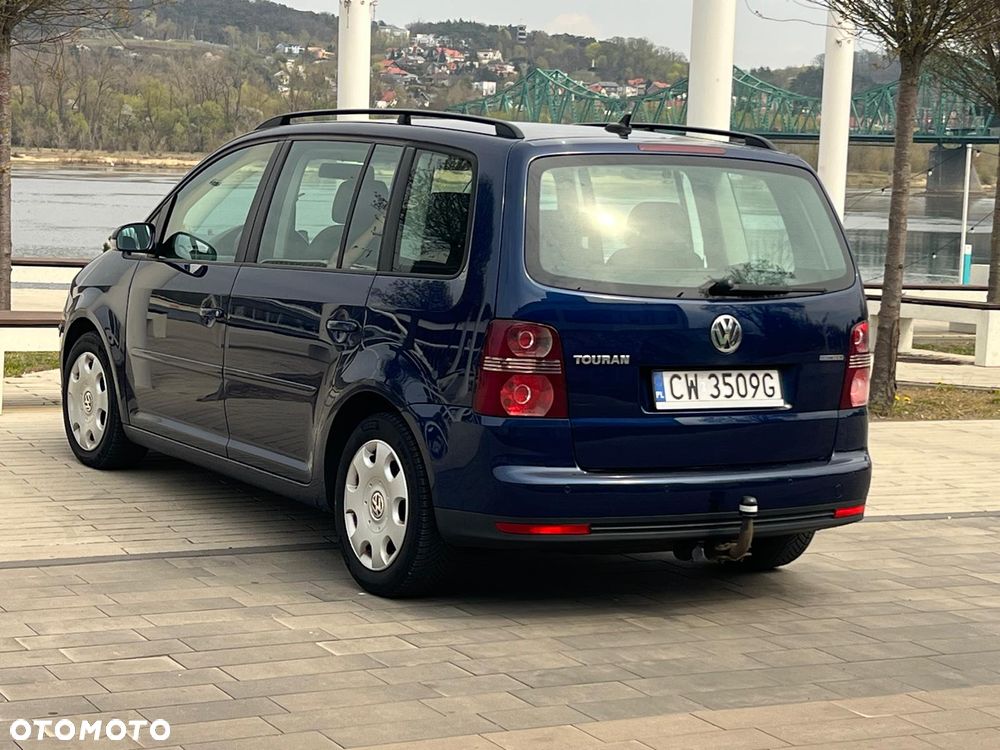 Volkswagen Touran 1.9 TDI DPF BlueMot Highline - 10