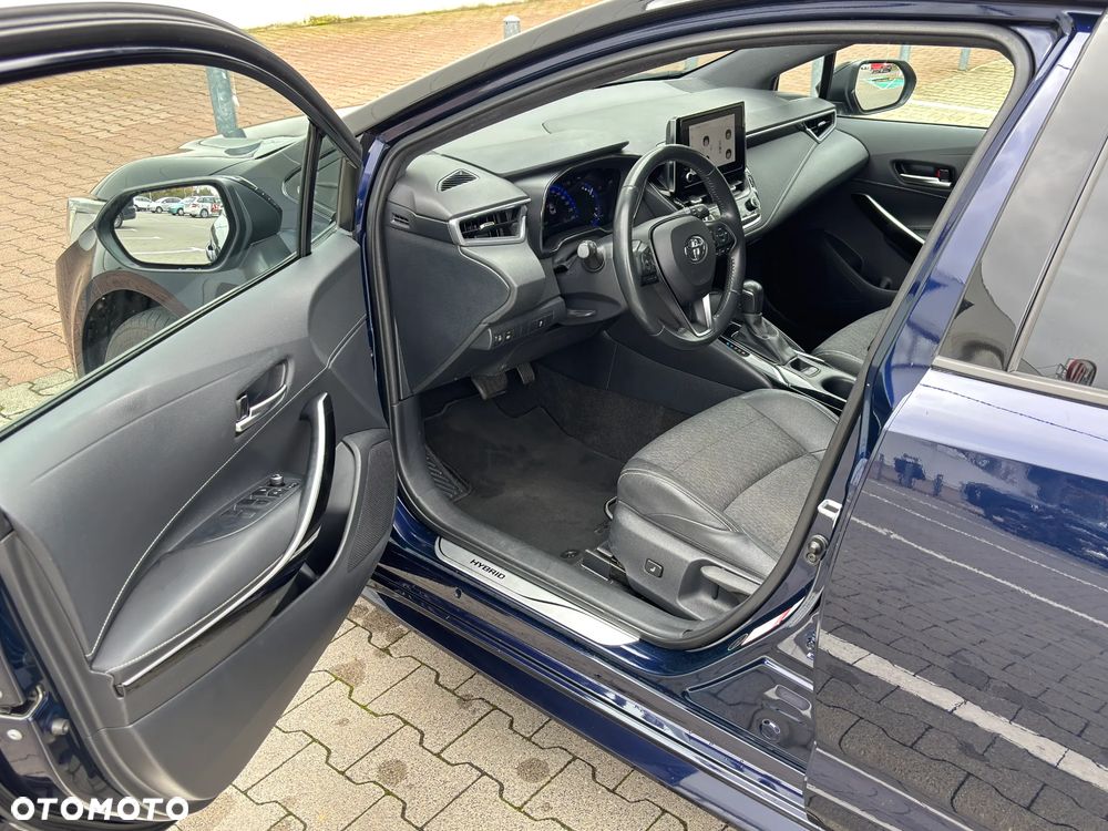 Toyota Corolla 1.8 Hybrid Executive - 11
