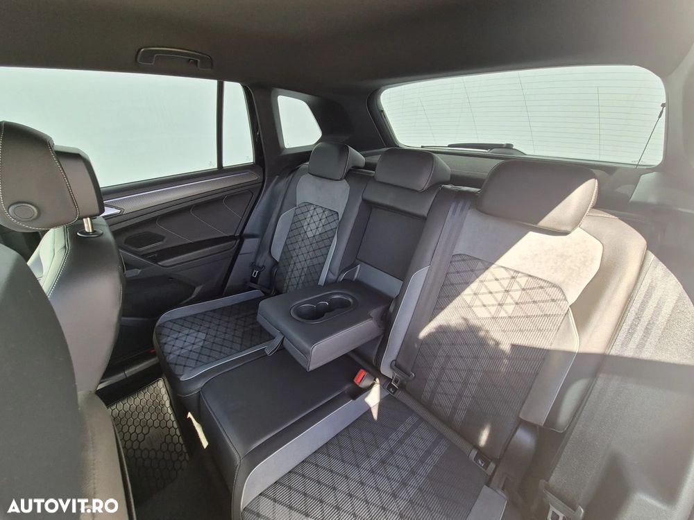 Volkswagen Tiguan 1.4 eHybrid OPF DSG R-Line - 11