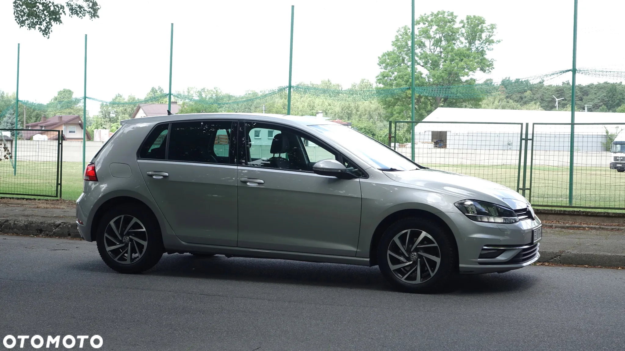 Volkswagen Golf 1.6 TDI Sound - 38