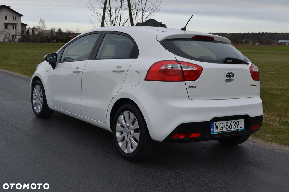 Kia Rio 1.2 Business Line - 6