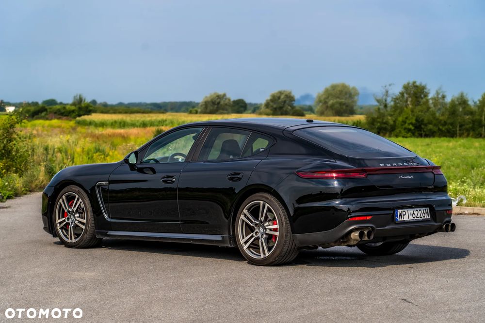 Porsche Panamera PDK - 6