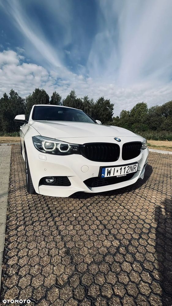 BMW 3GT 330i xDrive - 3
