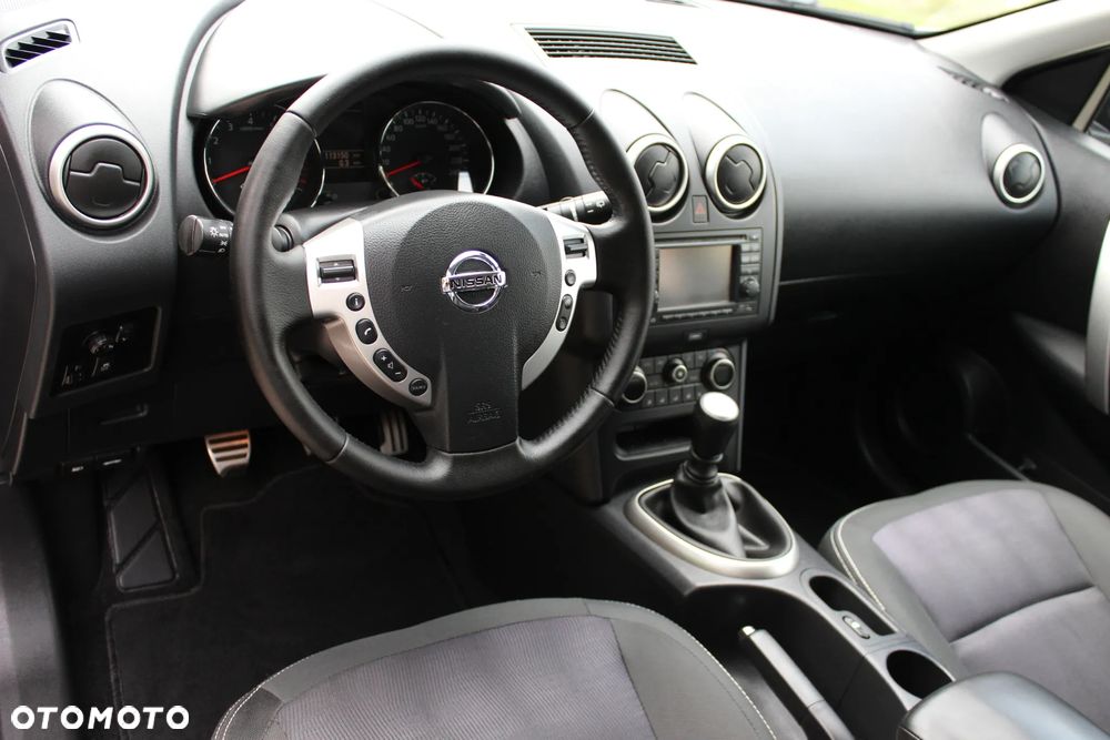 Nissan Qashqai 2.0 360 - 29