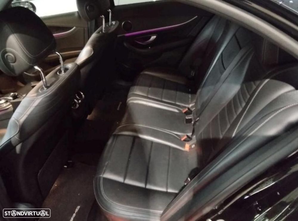 Mercedes-Benz E 220 - 4