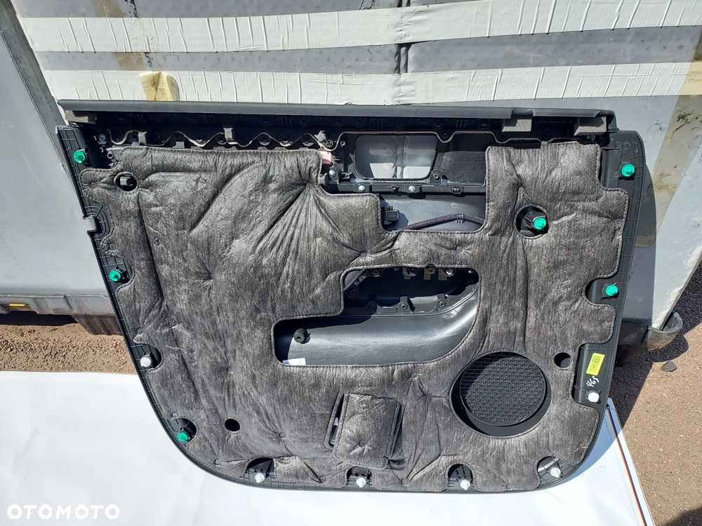 Boczek drzwi PP Santa FE V 82308P6000 - 6