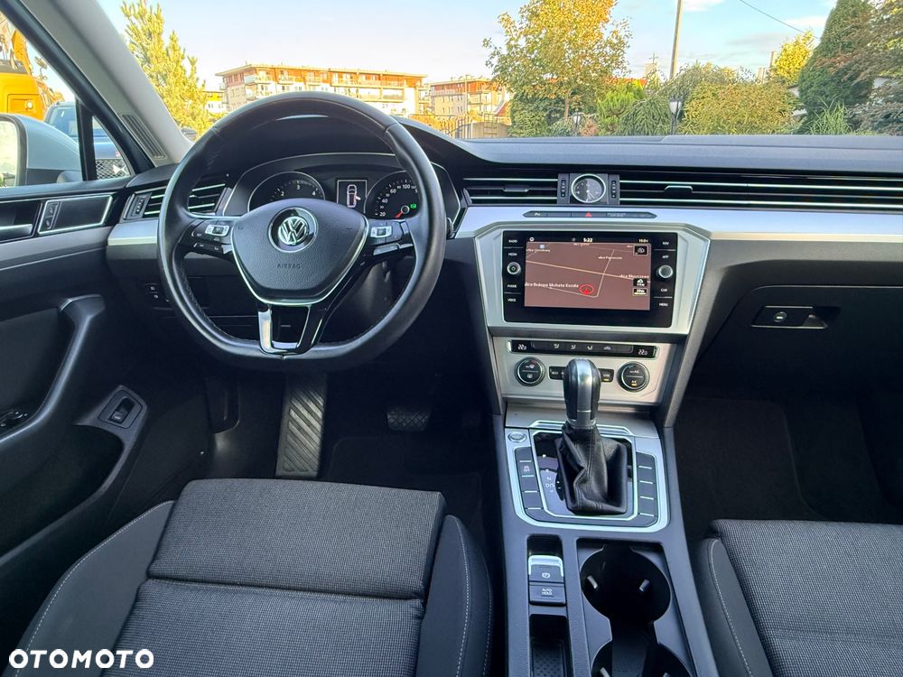 Volkswagen Passat - 18