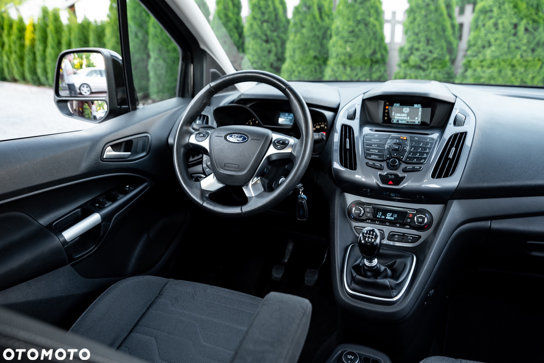 Ford Tourneo Connect 1.0 EcoBoost Start-Stop Trend - 34