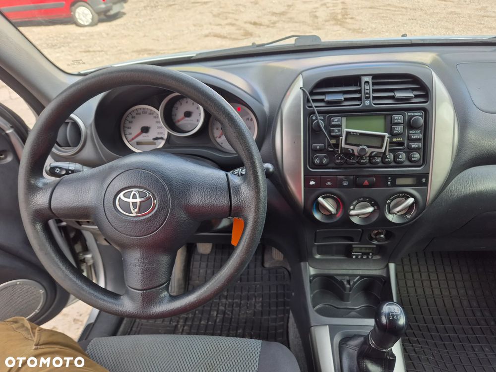 Toyota RAV4 - 17