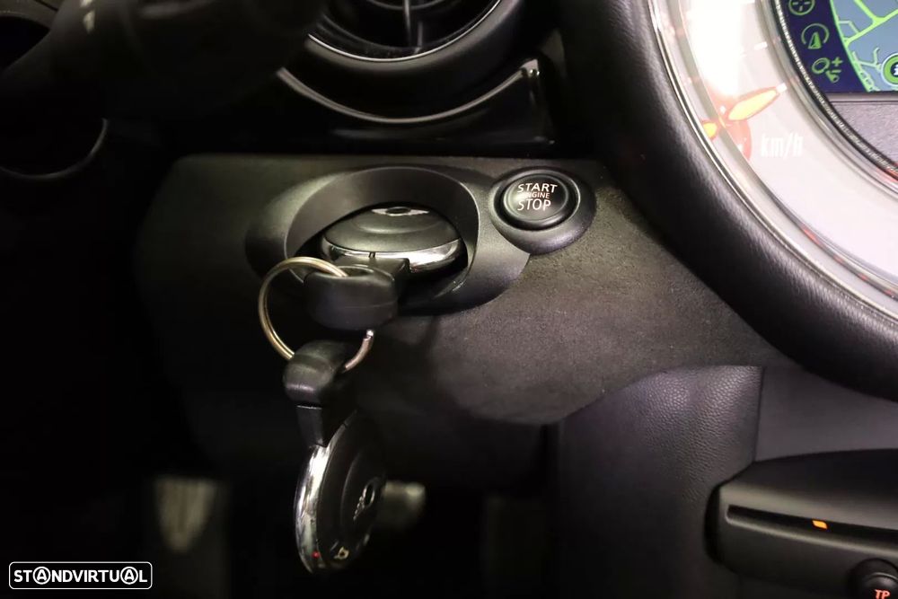 MINI Cabrio John Cooper Works Auto - 49