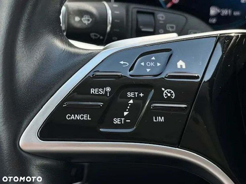 Mercedes-Benz Klasa E - 24