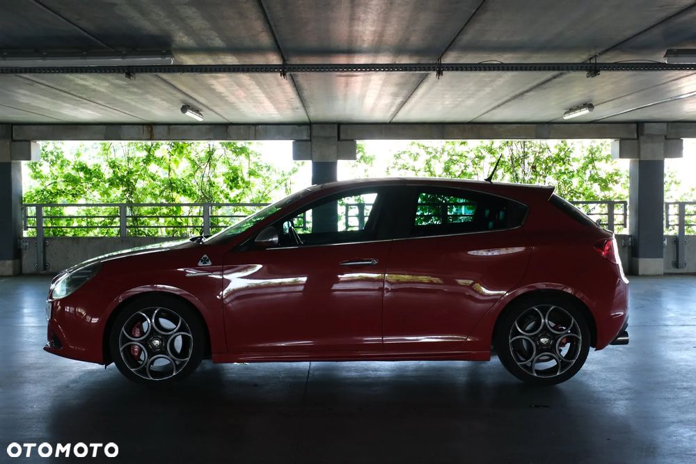 Alfa Romeo Giulietta 1.8 TBi 16V Quadrifoglio Verde - 4