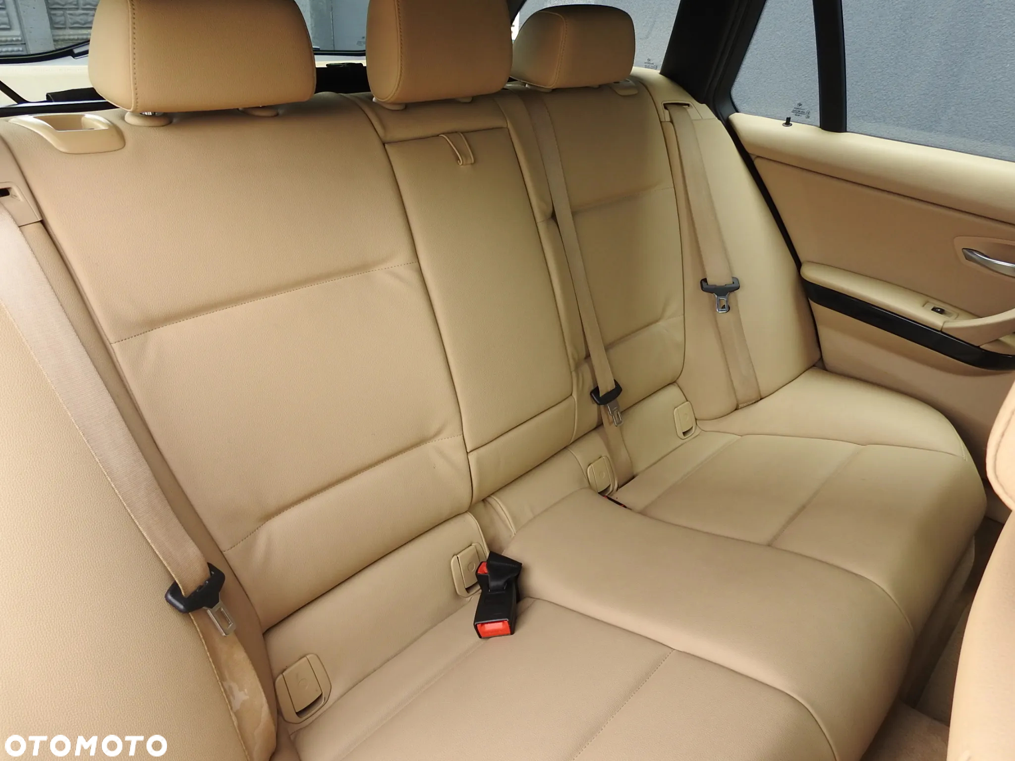 BMW Seria 3 320d Touring xDrive - 12