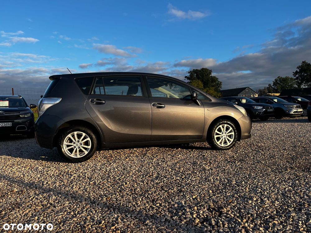 Toyota Verso 1.6 Sol EU5 - 10