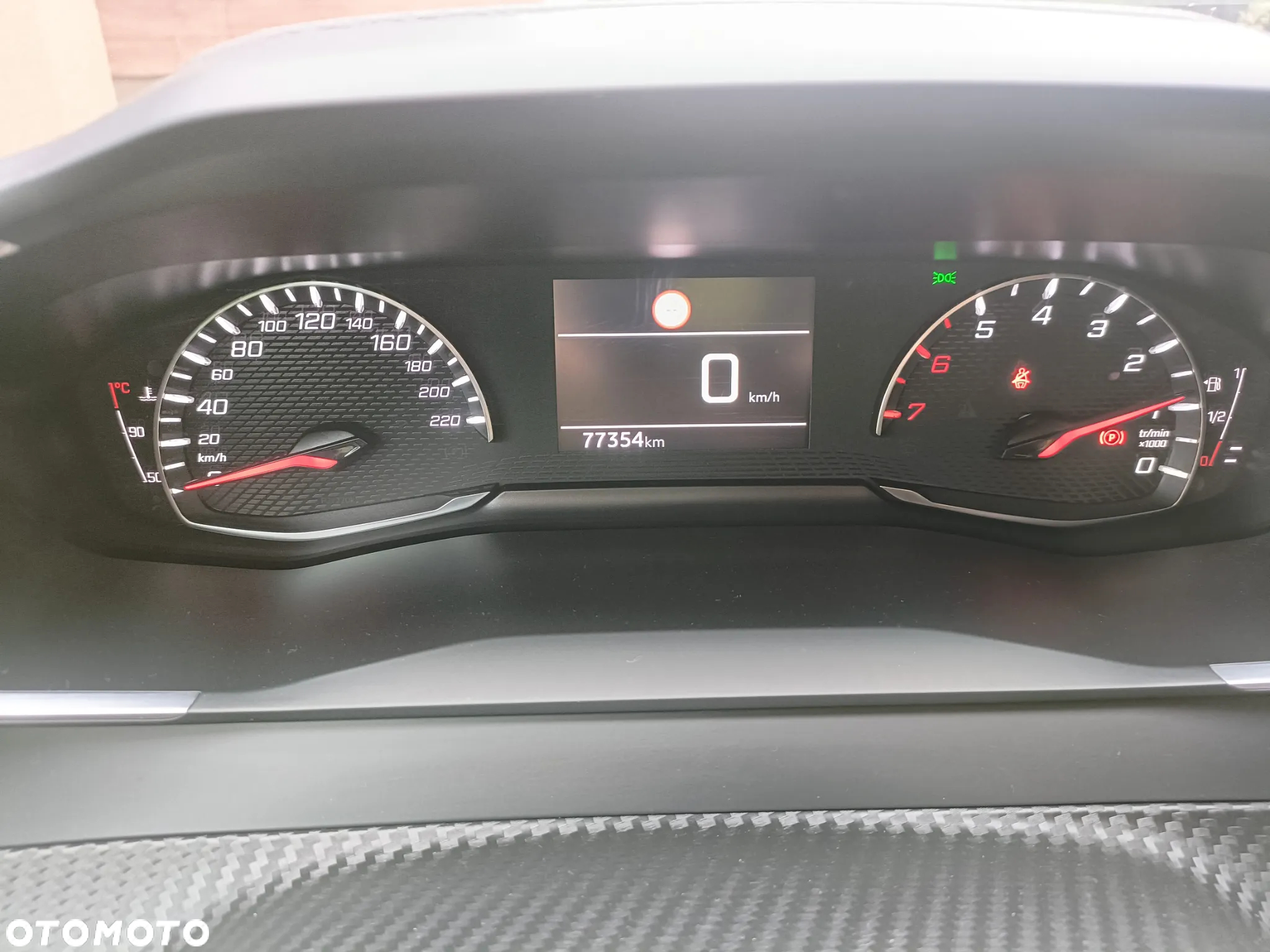 Peugeot 208 PureTech 100 Allure Pack - 10