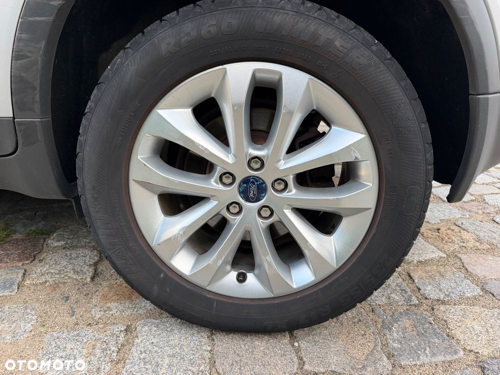 Ford Kuga - 31
