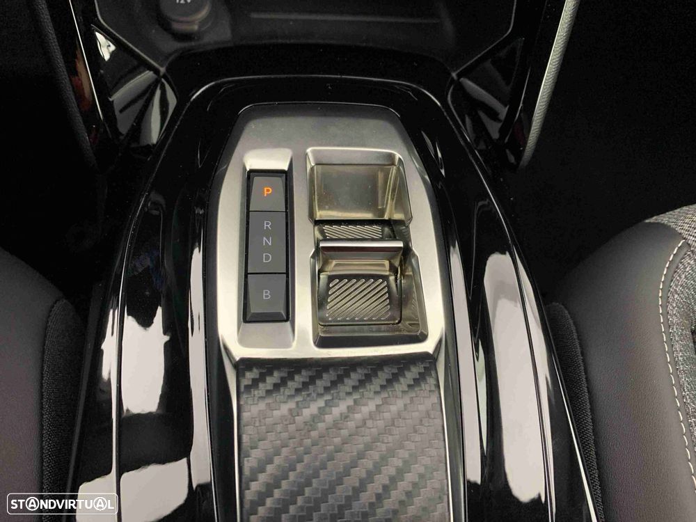 Peugeot e-2008 54 kWh Allure - 10