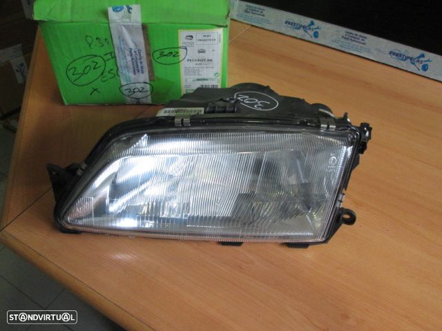 Farol 085594 PEUGEOT 306 1993 ESQ H4 VALEO   DANIFICADO - 1