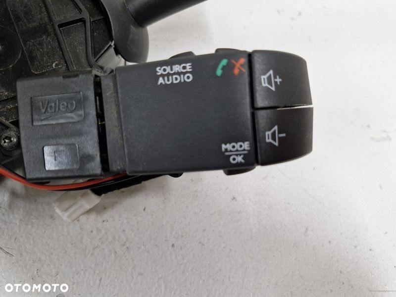 RENAULT TRAFIC III 3 PRZEŁĄCZNIK ZESPOLONY ŚWIATEŁ TAŚMA MANETKI 255675067R - 2