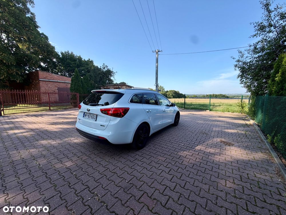 Kia Ceed - 14