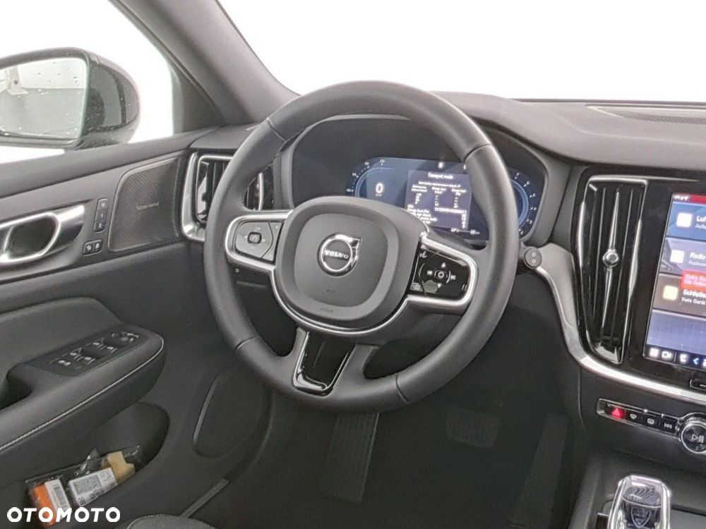 Volvo V60 B4 B DKG Ultra Dark - 14