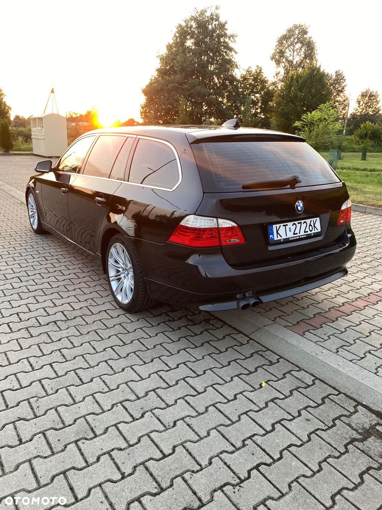 BMW Seria 5 525d Edition Exclusive - 7