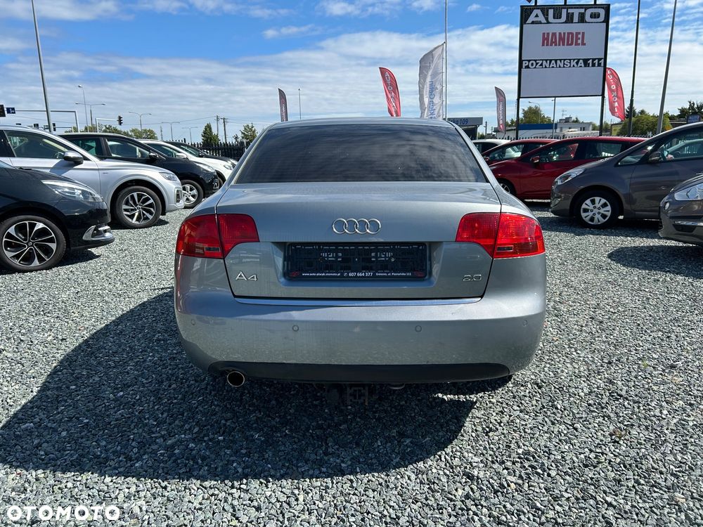Audi A4 Limousine - 6