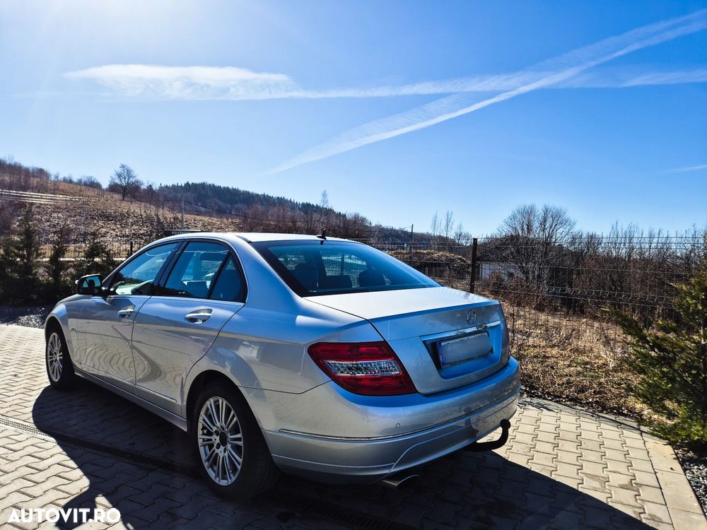 Mercedes-Benz C - 4