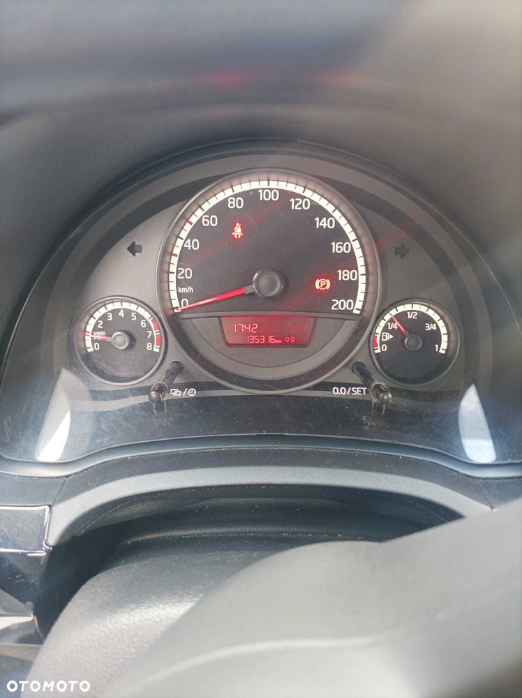 Volkswagen up! - 3