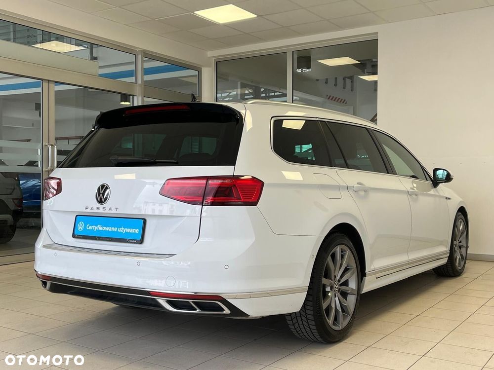 Volkswagen Passat Variant 2.0 TSI Elegance DSG - 5