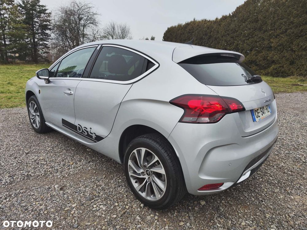 Citroën DS4 BlueHDi 120 Urban Show - 10