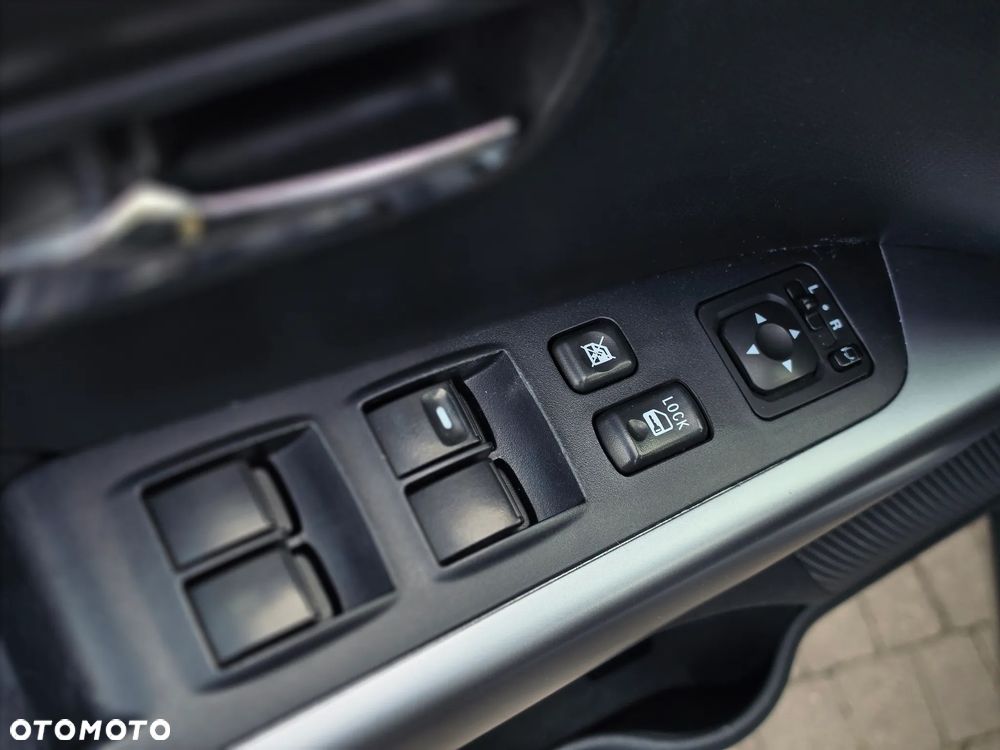 Mitsubishi Outlander - 15