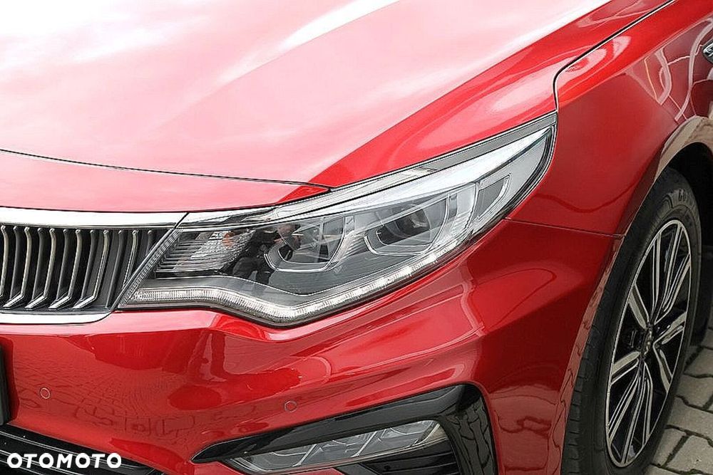 Kia Optima - 31