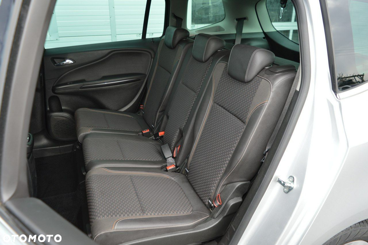 Opel Zafira 1.6 CDTI Enjoy - 33