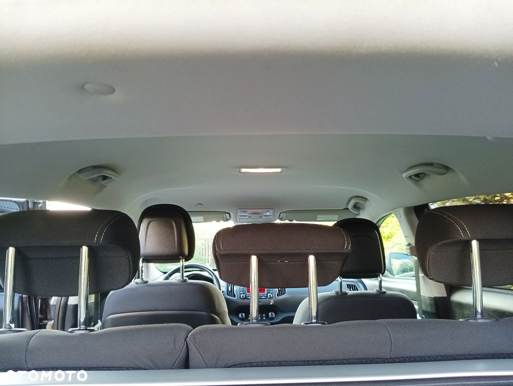 Kia Sportage 2.0 CVVT 2WD Spirit - 16