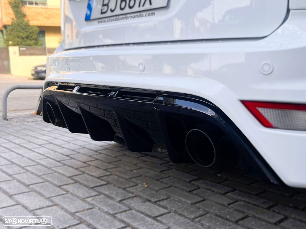 Ford Focus 2.5 T RS - 20