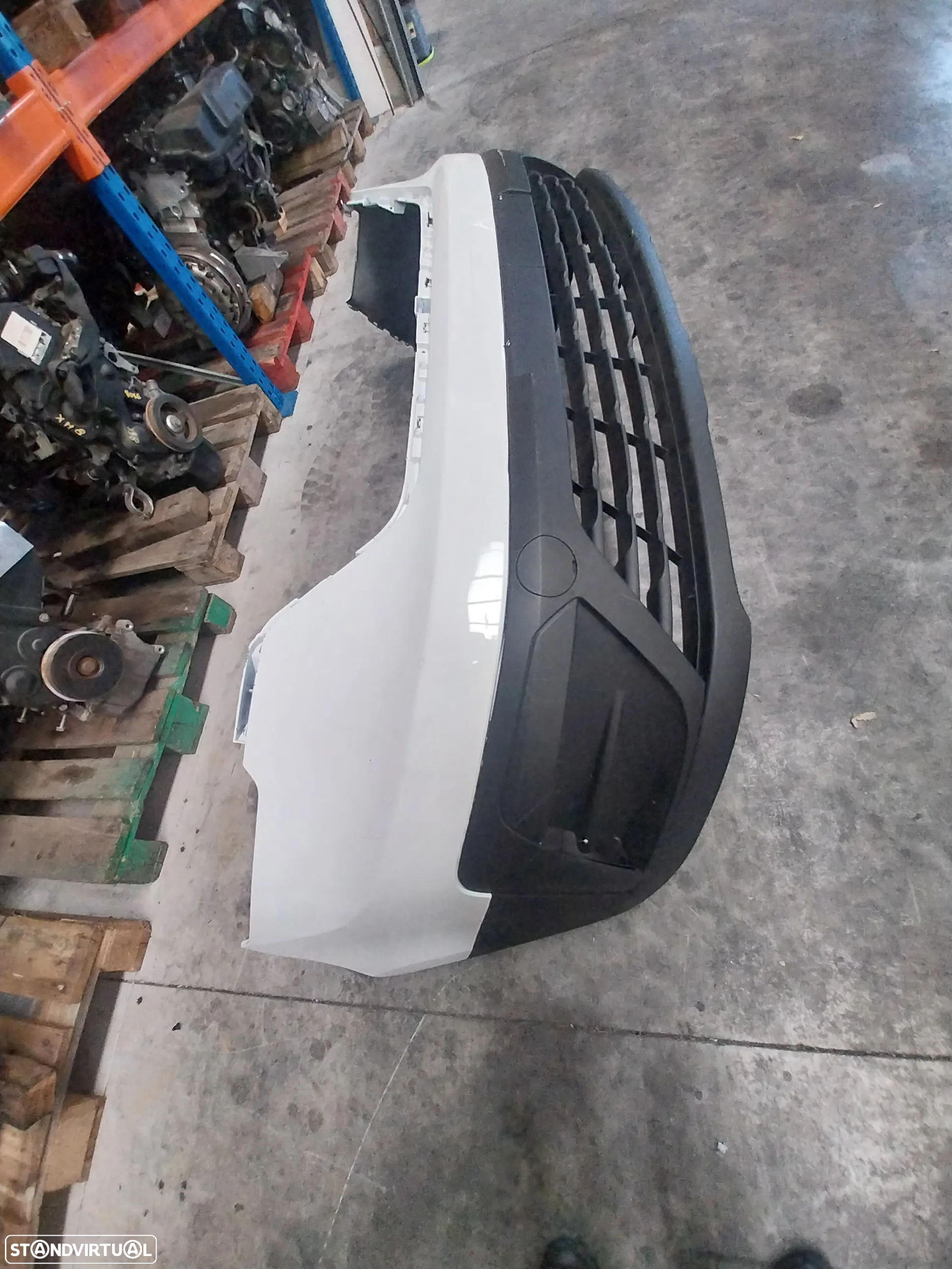 Para-choques frente Renault Trafic Ref: 620226941R - 2
