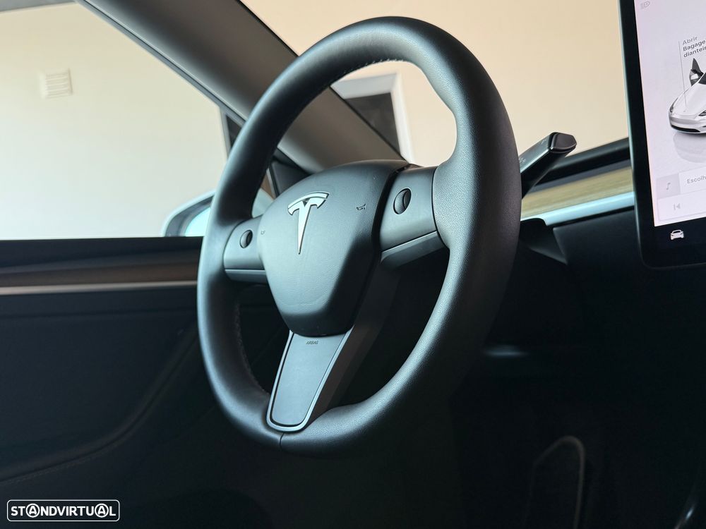 Tesla Model Y Standard - 28