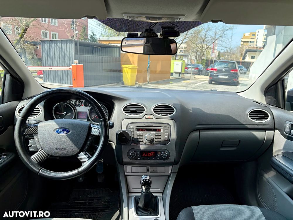 Ford Focus 1.6 TDCI DPF Anniversary - 18