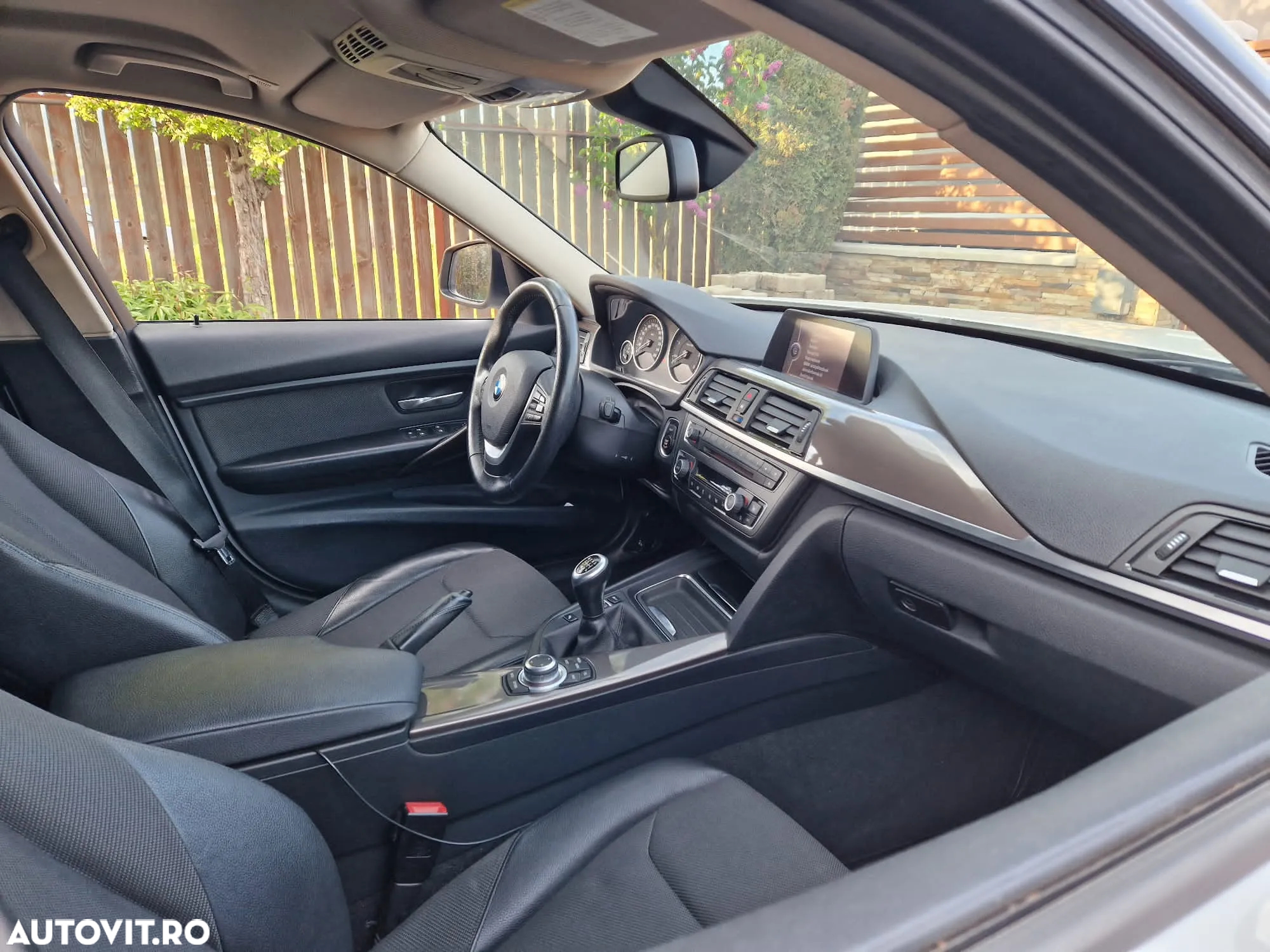 BMW Seria 3 316d - 17