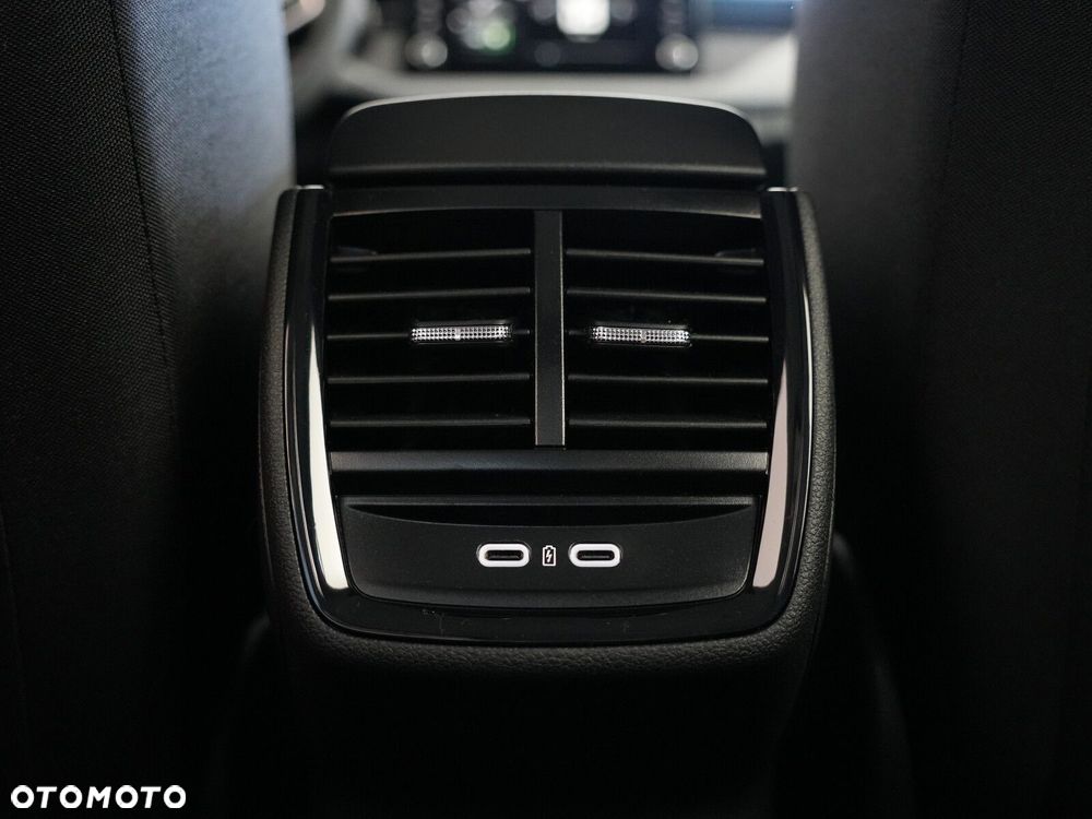 Skoda Kamiq 1.0 TSI Drive DSG - 39