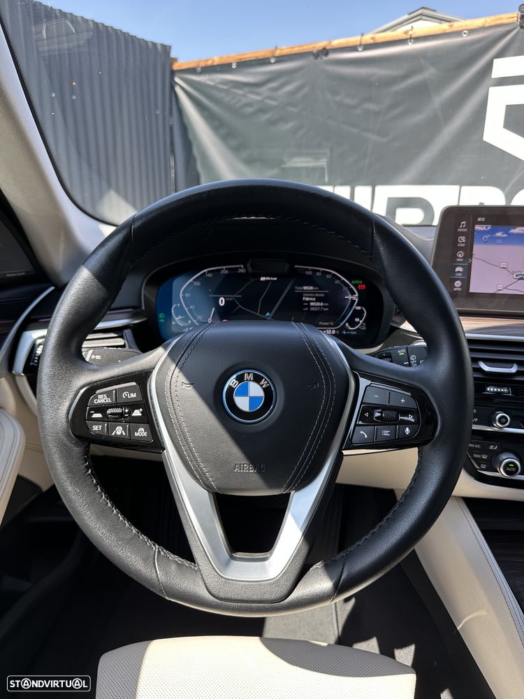 BMW 530 e xDrive Aut. Luxury Line - 16