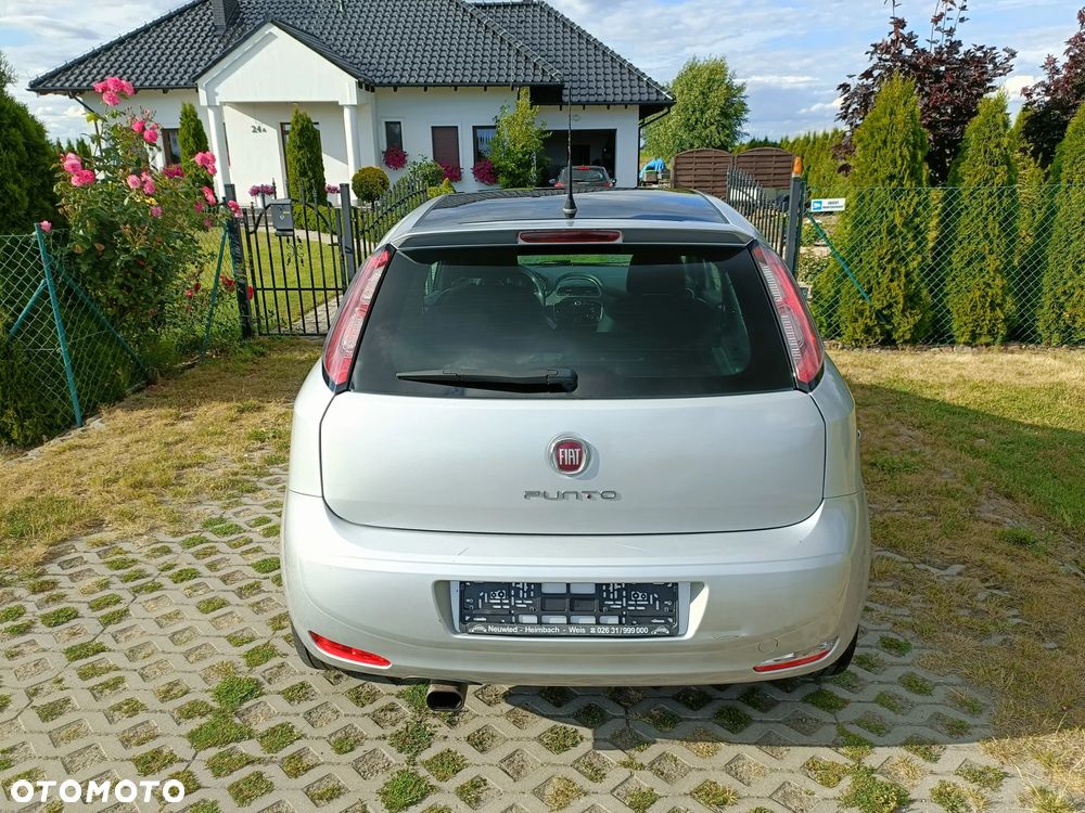 Fiat Grande Punto - 11