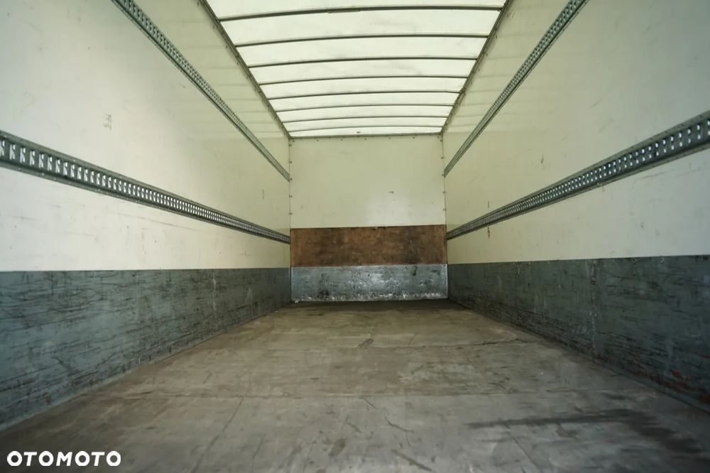 Volvo FL 250 / KONTENER 7,8 M / 4x2 / I-SHIFT / WINDA / EURO 6 - 23