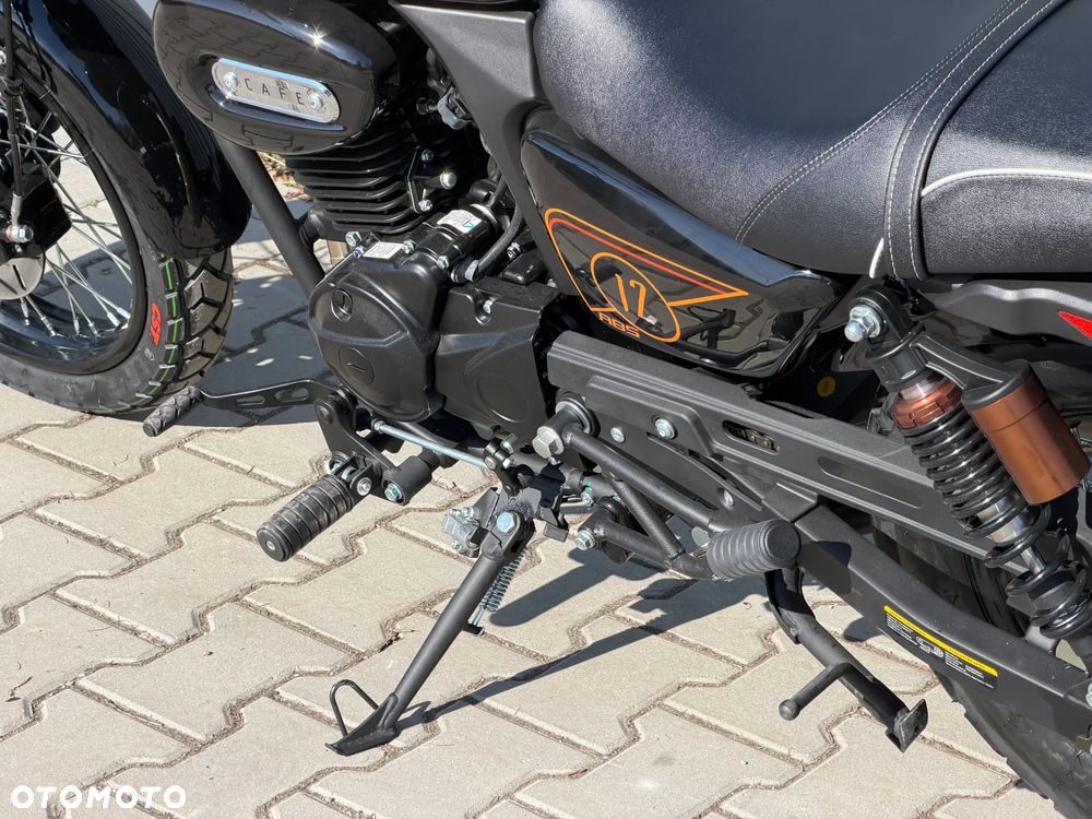 Junak M12 - 8